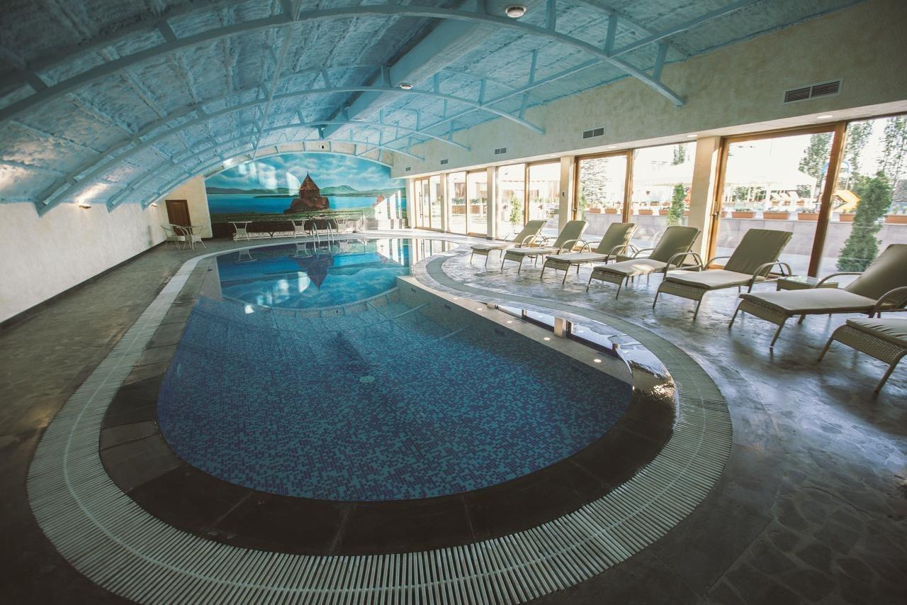 Caucasus Hotel Kasagh Dış mekan fotoğraf Indoor pool
