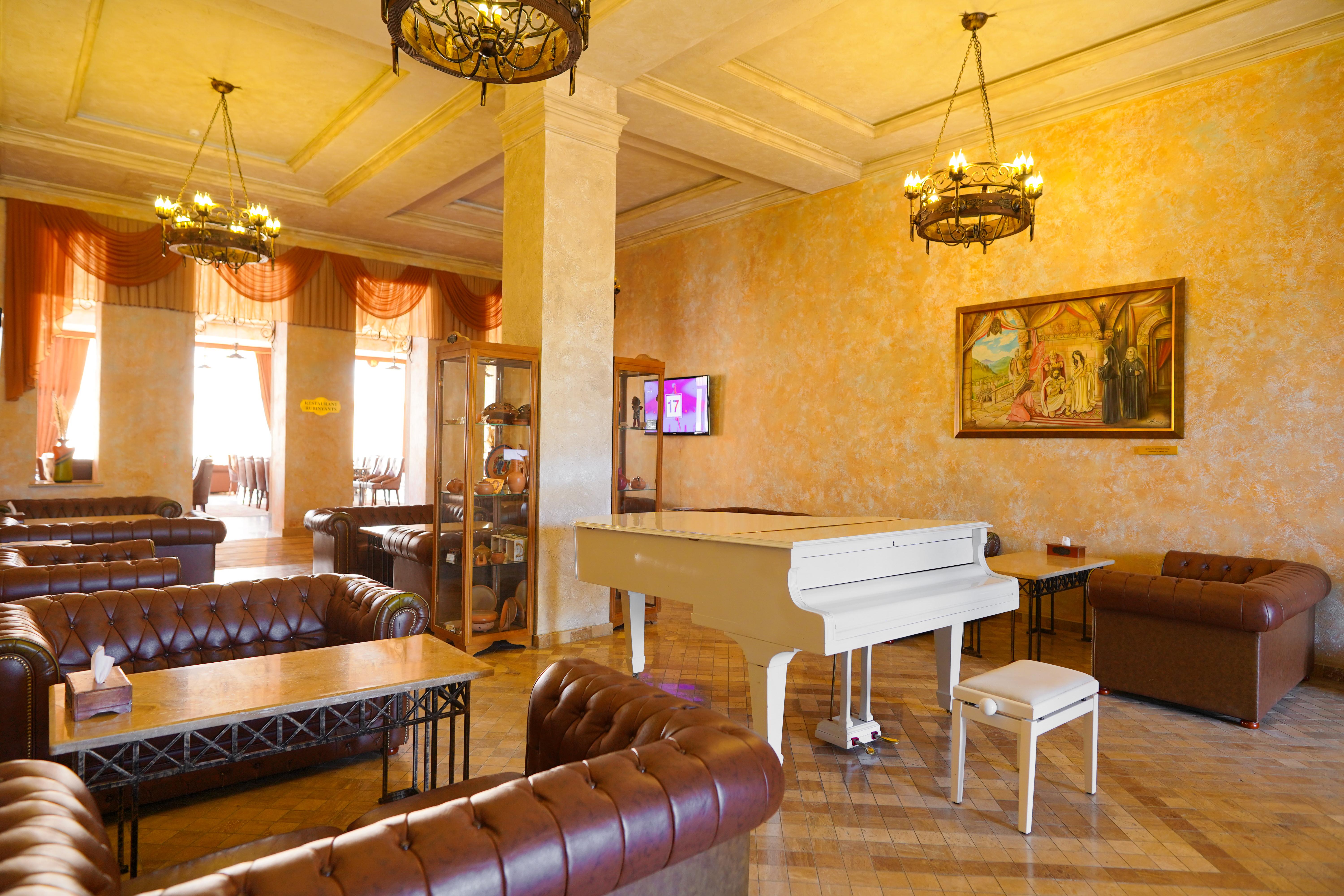 Caucasus Hotel Kasagh Dış mekan fotoğraf The interior of the hotel